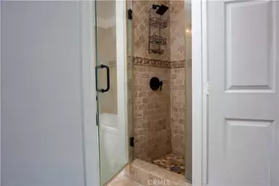 815 S Harvard Blvd, Los Angeles, CA 90005 - Photo 24