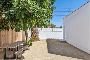 2417 W 75th St, Los Angeles, CA 90043 - Photo 28