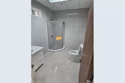 14725 Garfield, Paramount, CA 90723 - Photo 18