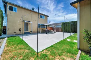 811 W Poplar St, Compton, CA 90220 - Photo 30