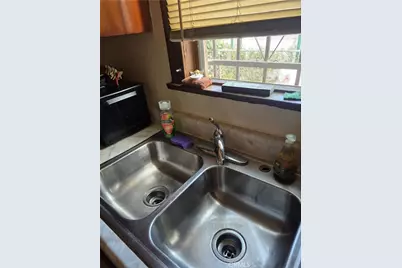 243 E 82nd, Los Angeles, CA 90003 - Photo 18