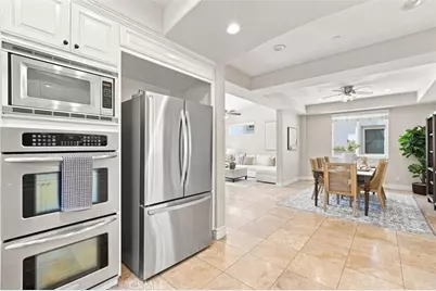 310 N Catalina #A, Redondo Beach, CA 90277 - Photo 10