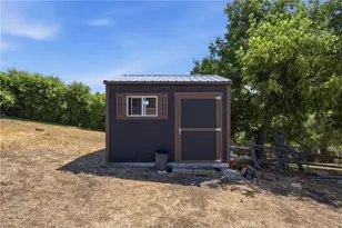 5660 Busch Dr, Malibu, CA 90265 - Photo 34