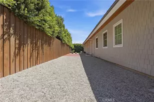 5660 Busch Dr, Malibu, CA 90265 - Photo 36