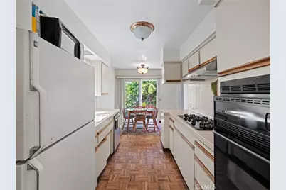 1205 11th Street, Hermosa Beach, CA 90254 - Photo 14