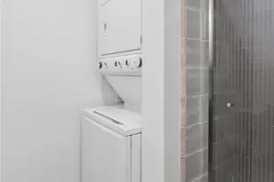 222 S Central Ave, Los Angeles, CA 90012 - Photo 18