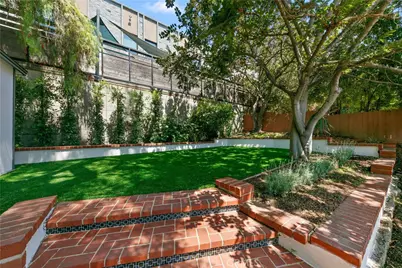 2171 W 26th Place, Los Angeles, CA 90018 - Photo 22