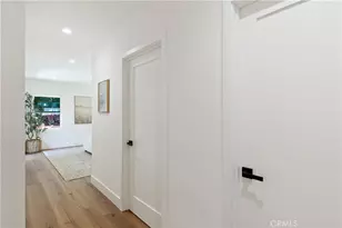 2171 W 26th Pl, Los Angeles, CA 90018 - Photo 36