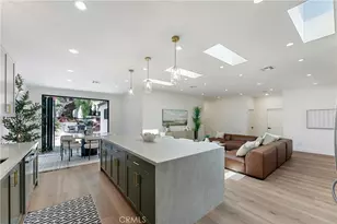2171 W 26th Pl, Los Angeles, CA 90018 - Photo 14
