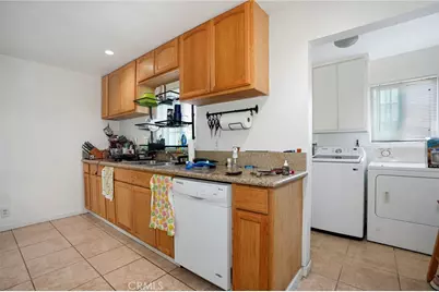 1218 W D Street, Wilmington, CA 90744 - Photo 12