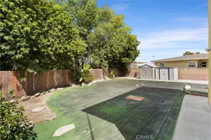 1467 W I St, Wilmington, CA 90744 - Photo 40