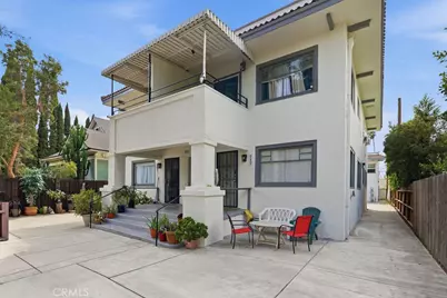 943 Chestnut Avenue, Long Beach, CA 90813 - Photo 2