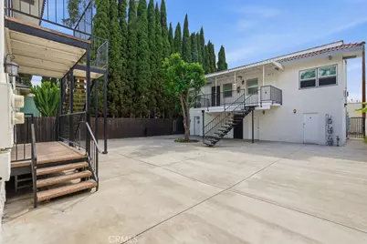 943 Chestnut Avenue, Long Beach, CA 90813 - Photo 8