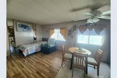 300 E Arbor St #18, Long Beach, CA 90805 - Photo 6