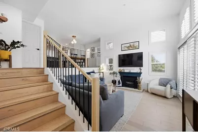 1373 E Grand Avenue #E, El Segundo, CA 90245 - Photo 2