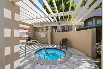 1373 E Grand Avenue #E, El Segundo, CA 90245 - Photo 32