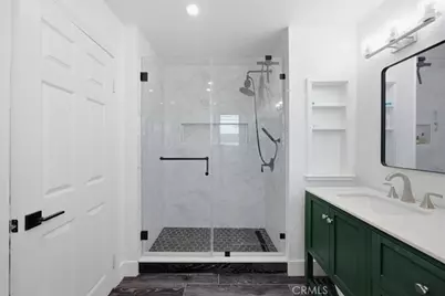 1373 E Grand Avenue #E, El Segundo, CA 90245 - Photo 20