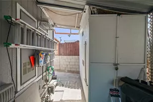 12401 Filmore Street, Sylmar, CA 91342 - Photo 36