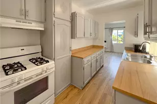 3956 W 27th St, Los Angeles, CA 90018 - Photo 14