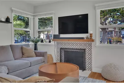 719 N Maria Avenue, Redondo Beach, CA 90277 - Photo 2