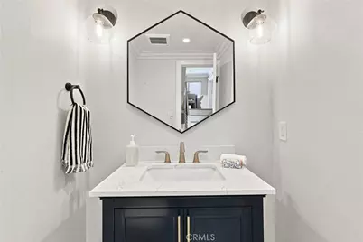 2306 Mathews Avenue #2, Redondo Beach, CA 90278 - Photo 4