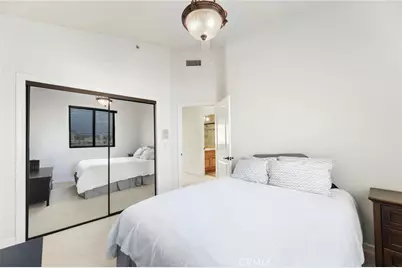 1551 Artesia Boulevard #4, Manhattan Beach, CA 90266 - Photo 30