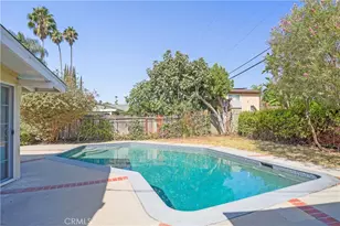 19841 Hamlin St, Woodland Hills, CA 91367 - Photo 32