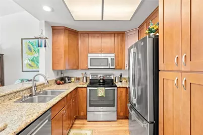 187 Huntington, Irvine, CA 92620 - Photo 8