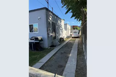 208 E Poplar, Compton, CA 90220 - Photo 8