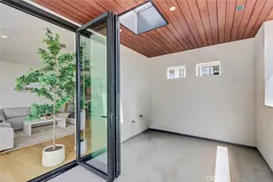 218 14th St, Manhattan Beach, CA 90266 - Photo 16