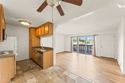 23308 Marigold Avenue #V-201, Torrance, CA 90502 - Photo 8