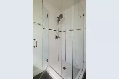 225 Rosecrans Avenue, Manhattan Beach, CA 90266 - Photo 20