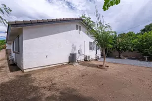512 E 8th St, Pomona, CA 91766 - Photo 28