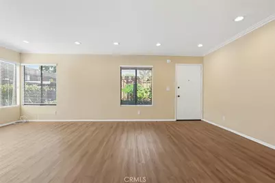2074 Mount Shasta, San Pedro, CA 90732 - Photo 4