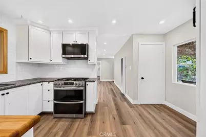 920 N Grand, Los Angeles, CA 90731 - Photo 16