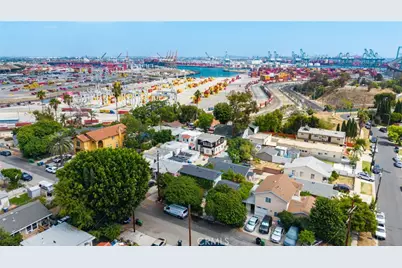 920 N Grand, Los Angeles, CA 90731 - Photo 34