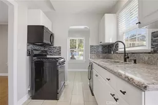 428 W 98th, Los Angeles, CA 90003 - Photo 8