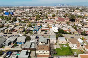 162 W 65th St, Los Angeles, CA 90003 - Photo 6