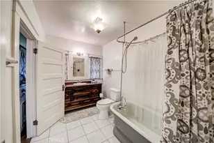 1705 W 52nd, Los Angeles, CA 90062 - Photo 38
