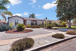 9526 S 4th Ave, Inglewood, CA 90305 - Photo 2