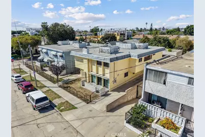 145 W Hillcrest Boulevard, Inglewood, CA 90301 - Photo 2