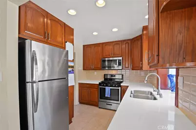 1030 Bloomwood Road, San Pedro, CA 90731 - Photo 8