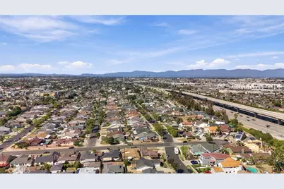 17217 S Hoover Street, Gardena, CA 90247 - Photo 32