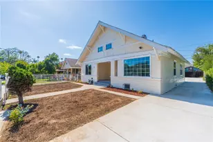 2041 W 29th Pl, Los Angeles, CA 90018 - Photo 16