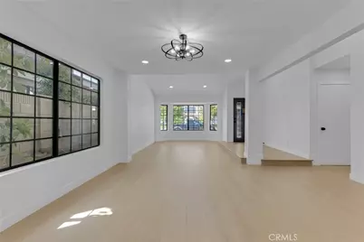 5922 Julian Lane, Tarzana, CA 91356 - Photo 6
