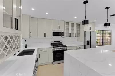 5922 Julian Lane, Tarzana, CA 91356 - Photo 12