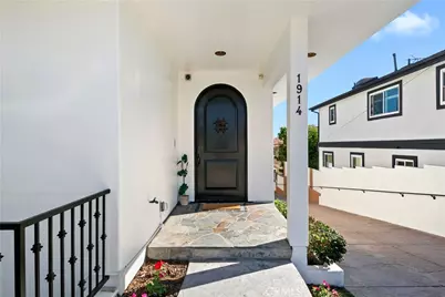 1914 Gates #A, Redondo Beach, CA 90278 - Photo 2