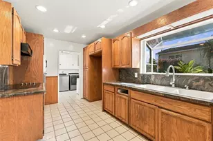 1952 W 233rd St, Torrance, CA 90501 - Photo 4