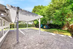 22817 Burbank Blvd, Woodland Hills, CA 91367 - Photo 40