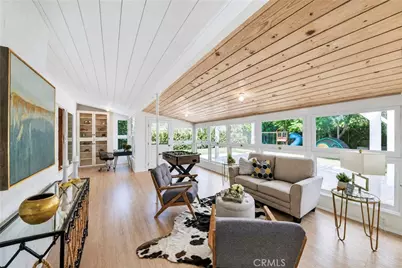 22817 Burbank Boulevard, Woodland Hills, CA 91367 - Photo 20